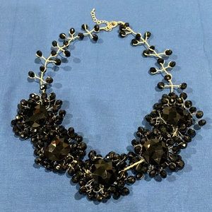 Black Beaded Wreath Necklace G7